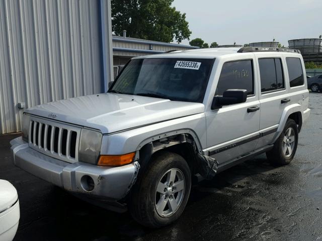 1J8HG48K76C257717 - 2006 JEEP COMMANDER Gümüş foto 2
