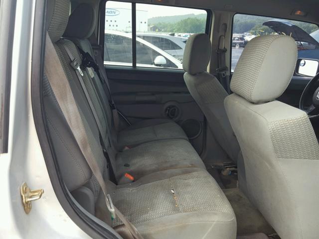 1J8HG48K76C257717 - 2006 JEEP COMMANDER Gümüş foto 6