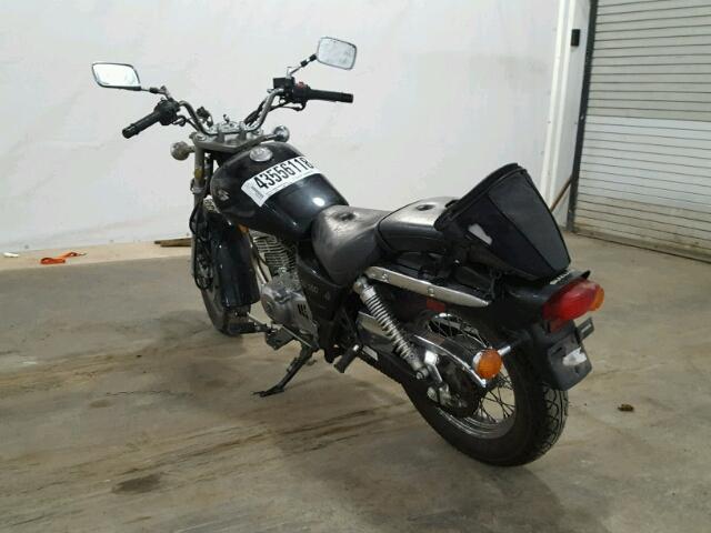 VTTNJ48A972102741 - 2007 SUZUKI GZ250 BLACK photo 3