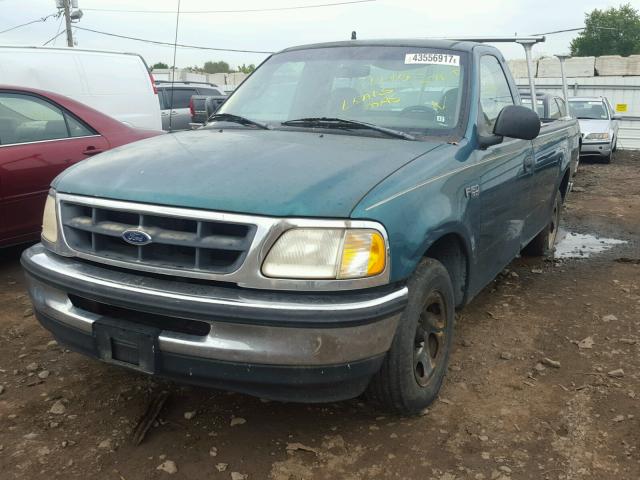 1FTZF1720WNA27505 - 1998 FORD F150 GREEN photo 2