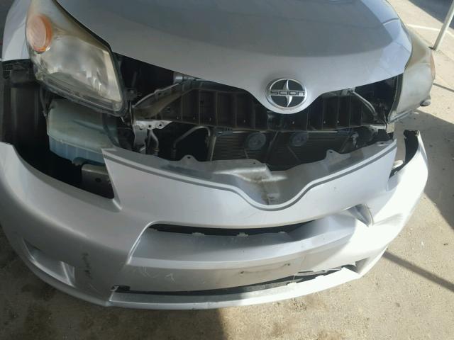 JTKKU4B48A1002913 - 2010 TOYOTA SCION XD SILVER photo 9