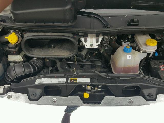 3C6TRVAG0HE525825 - 2017 RAM PROMASTER 白色 照片 7