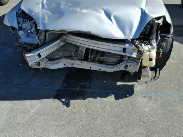 2HGEJ6617YH566073 - 2000 HONDA CIVIC BASE Gümüş foto 9