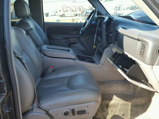 1GNEC13T83R297664 - 2003 CHEVROLET TAHOE C150 GRAY photo 5