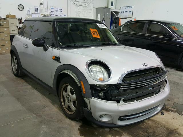 WMWSU3C53BT182121 - 2011 MINI COOPER SILVER photo 1