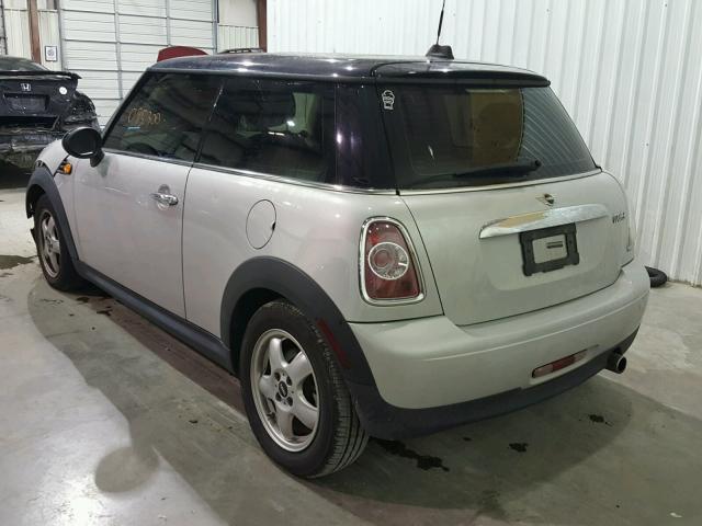 WMWSU3C53BT182121 - 2011 MINI COOPER SILVER photo 3