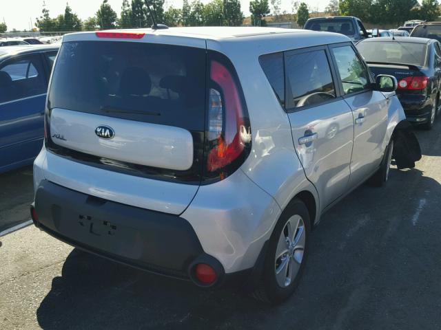 KNDJN2A29F7807778 - 2015 KIA SOUL SILVER photo 4