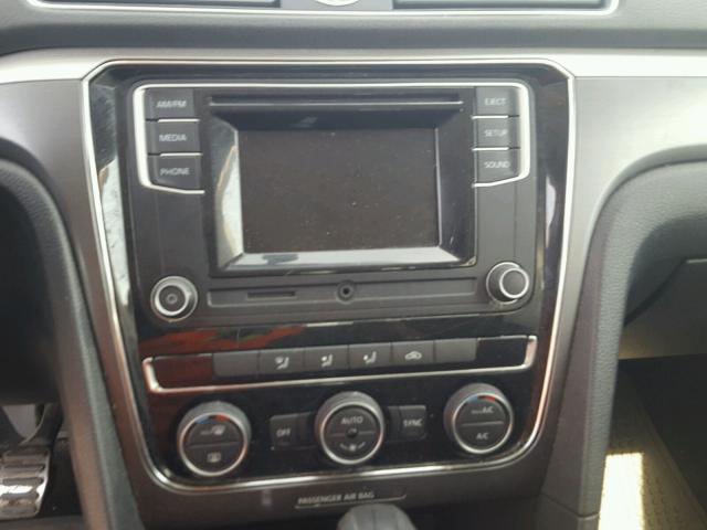 1VWAT7A33GC060311 - 2016 VOLKSWAGEN PASSAT S Weiß Foto 9