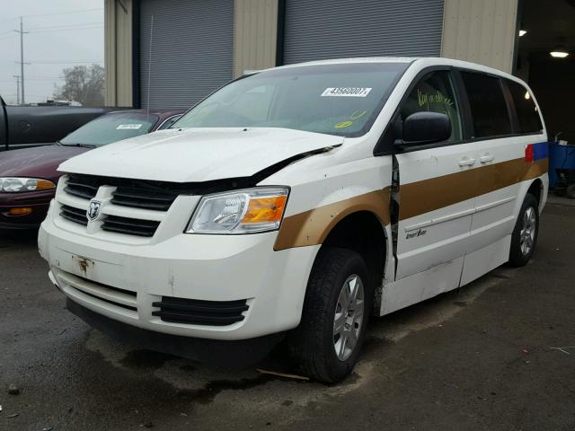 2D4RN4DE5AR462599 - 2010 DODGE CARAVAN WHITE photo 2