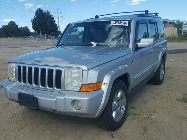 1J8HG68297C556929 - 2007 JEEP COMMANDER SILVER photo 2