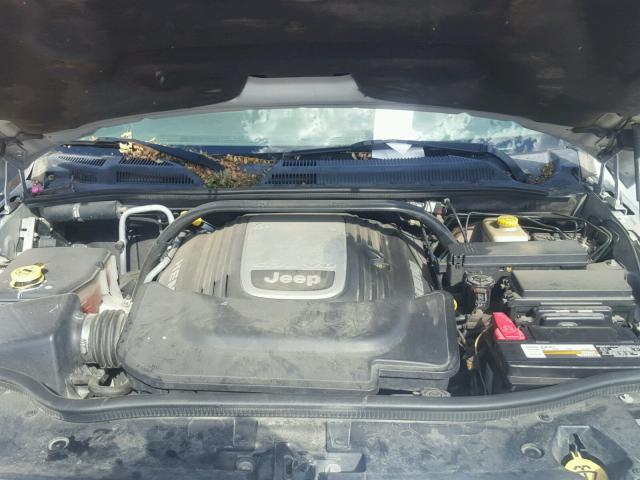 1J8HG68297C556929 - 2007 JEEP COMMANDER SILVER photo 7