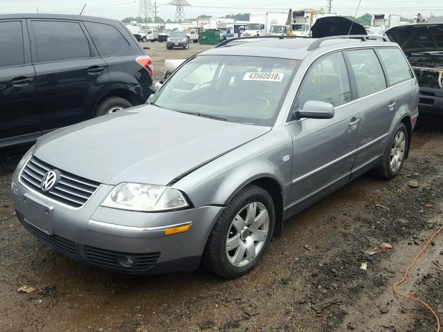 WVWWH63B82E394646 - 2002 VOLKSWAGEN PASSAT GLX GRAY photo 2