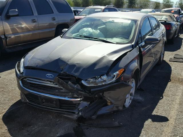 3FA6P0H7XGR134232 - 2016 FORD FUSION SE CHARCOAL photo 2