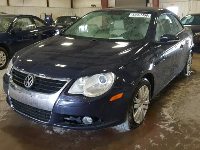 WVWAA71F19V017984 - 2009 VOLKSWAGEN EOS TURBO BLACK photo 2