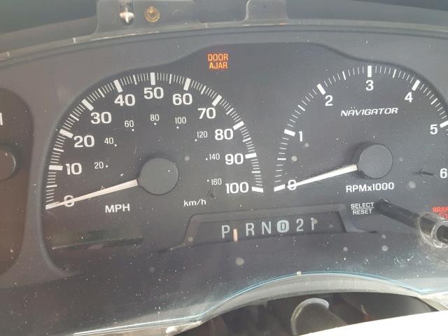 5LMFU28A9YLJ19773 - 2000 LINCOLN NAVIGATOR SILVER photo 8