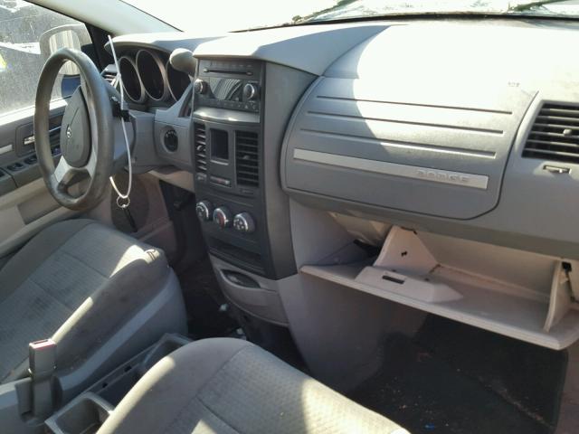 2D4RN4DE8AR416992 - 2010 DODGE GRAND CARA GRAY photo 9