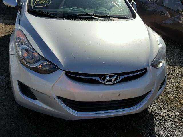 KMHDH4AE8CU361948 - 2012 HYUNDAI ELANTRA GL SILVER photo 9