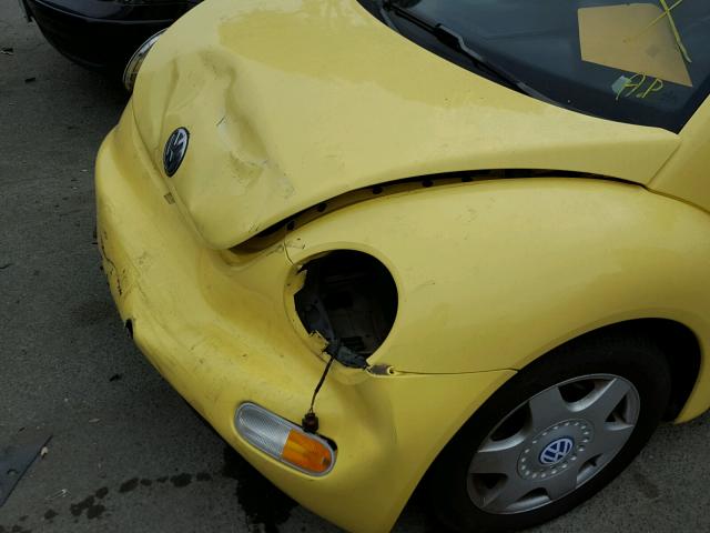 3VWCC21C0YM472925 - 2000 VOLKSWAGEN NEW BEETLE 黄色 照片 9