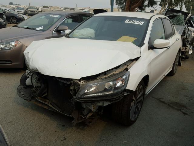 1HGCR2F55FA048244 - 2015 HONDA ACCORD SPO WHITE photo 2