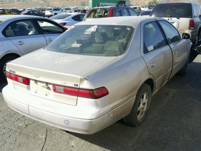 JT2BG22K8W0111525 - 1998 TOYOTA CAMRY CE GOLD photo 4