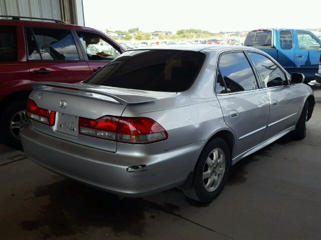 JHMCG56692C024959 - 2002 HONDA ACCORD SILVER photo 4