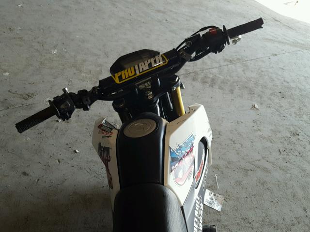 MLHJC6110F5108603 - 2015 HONDA GROM 125 WHITE photo 5