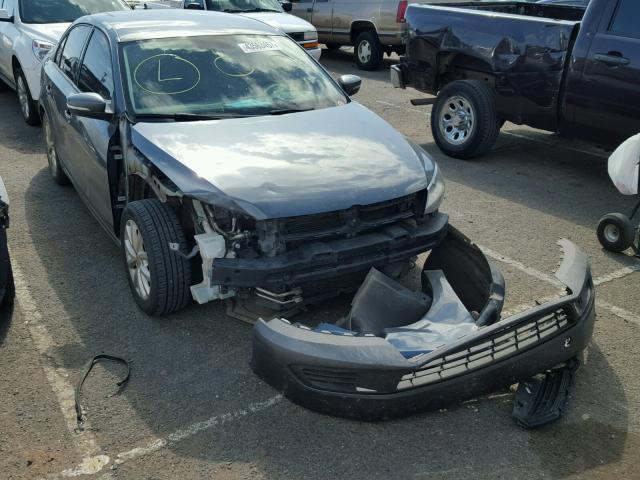 3VWBX7AJ3BM328059 - 2011 VOLKSWAGEN JETTA SE 灰色 照片 1