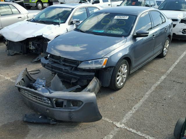 3VWBX7AJ3BM328059 - 2011 VOLKSWAGEN JETTA SE GRAY photo 2