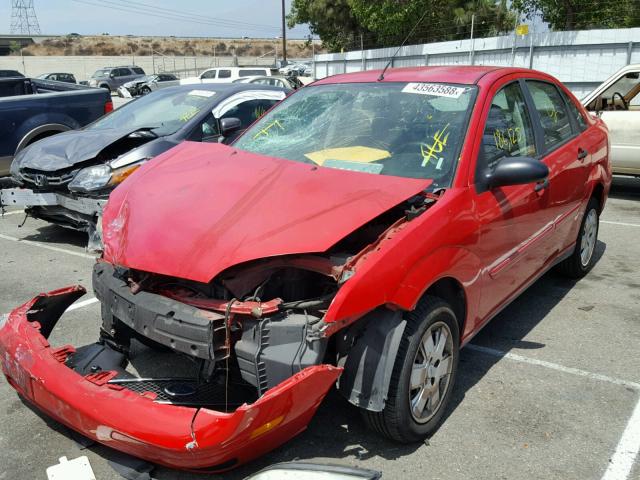 1FAFP34NX6W117528 - 2006 FORD FOCUS ZX4 RED photo 2
