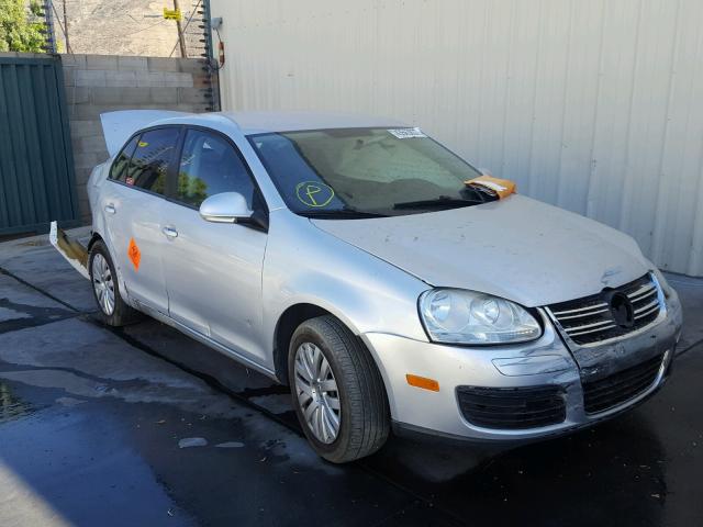 3VWJZ7AJ9AM080730 - 2010 VOLKSWAGEN JETTA S Gümüş foto 1