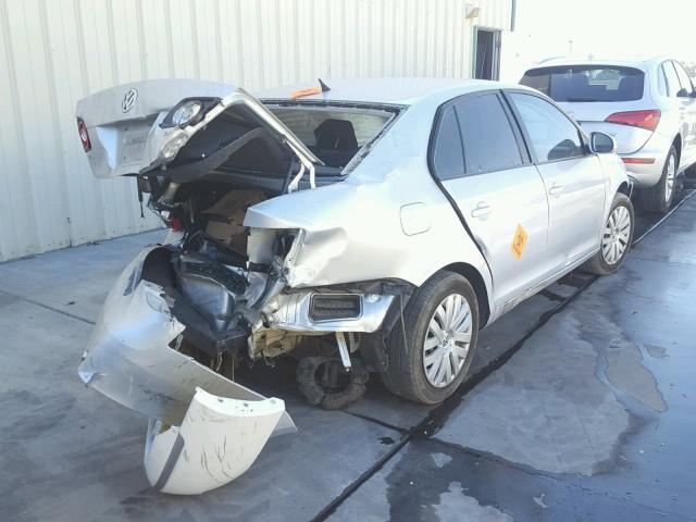 3VWJZ7AJ9AM080730 - 2010 VOLKSWAGEN JETTA S Gümüş foto 4