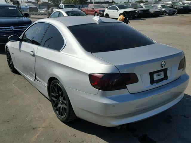 WBAWV13517P118162 - 2007 BMW 328 I SULE SILVER photo 3