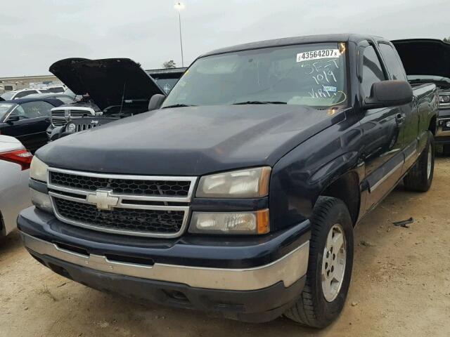 1GCEK19B26Z256445 - 2006 CHEVROLET SILVERADO BLUE photo 2