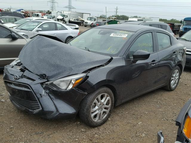 3MYDLBZV5GY139111 - 2016 TOYOTA SCION IA BLACK photo 2