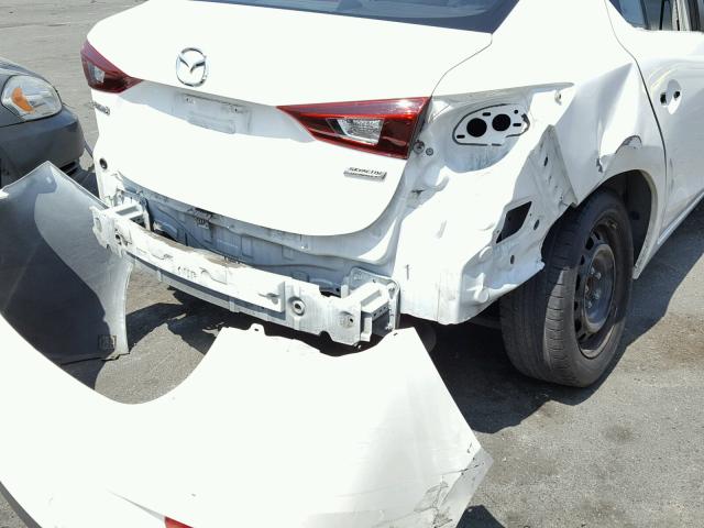 JM1BM1T73F1253635 - 2015 MAZDA 3 SV WHITE photo 9