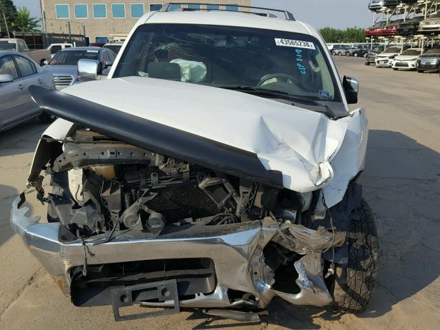 5N1AA08C17N715250 - 2007 NISSAN ARMADA SE WHITE photo 9