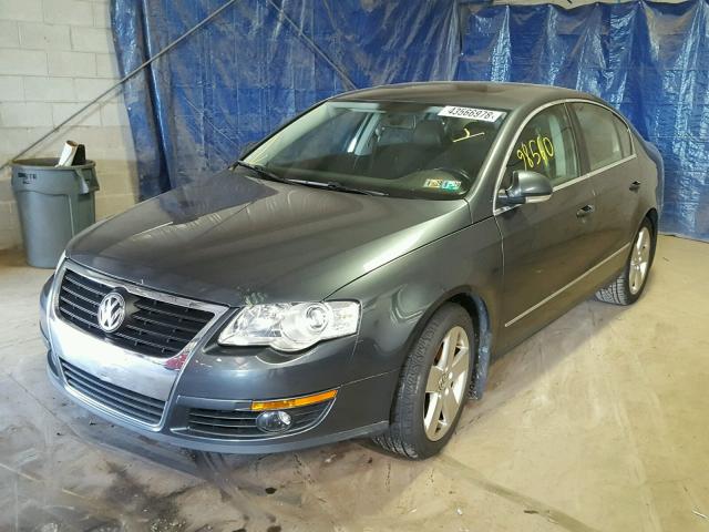 WVWJK73C59P004501 - 2009 VOLKSWAGEN PASSAT TUR GRAY photo 2