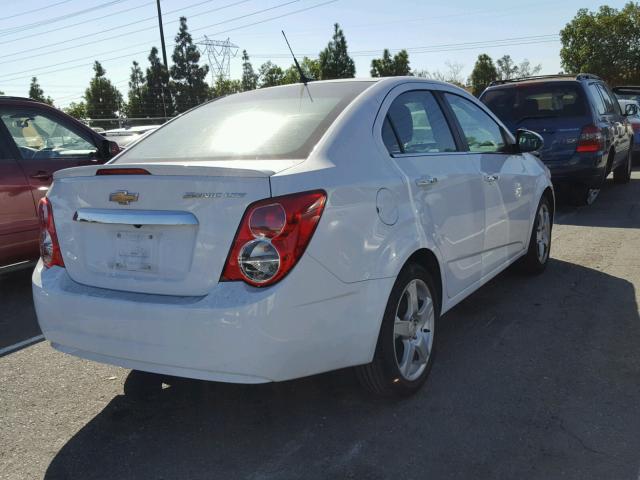 1G1JE5SG6E4127521 - 2014 CHEVROLET SONIC LTZ WHITE photo 4