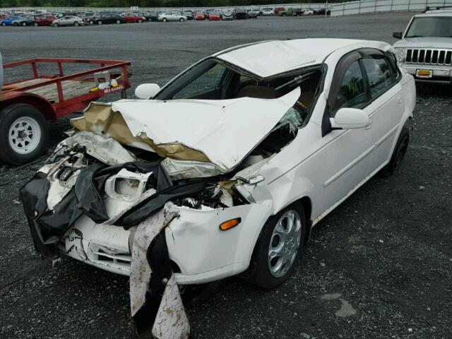 KL5JD56Z95K107366 - 2005 SUZUKI FORENZA S WHITE photo 2