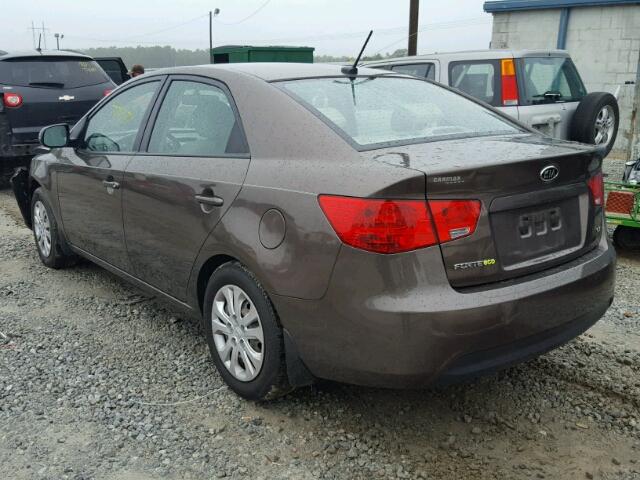 KNAFU4A26D5670647 - 2013 KIA FORTE EX BROWN photo 3