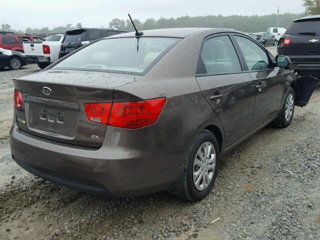 KNAFU4A26D5670647 - 2013 KIA FORTE EX BROWN photo 4