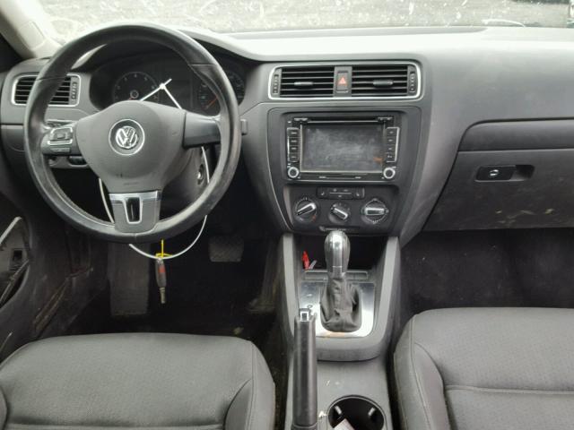 3VWDZ7AJ5BM361504 - 2011 VOLKSWAGEN JETTA SE 黑色 照片 9