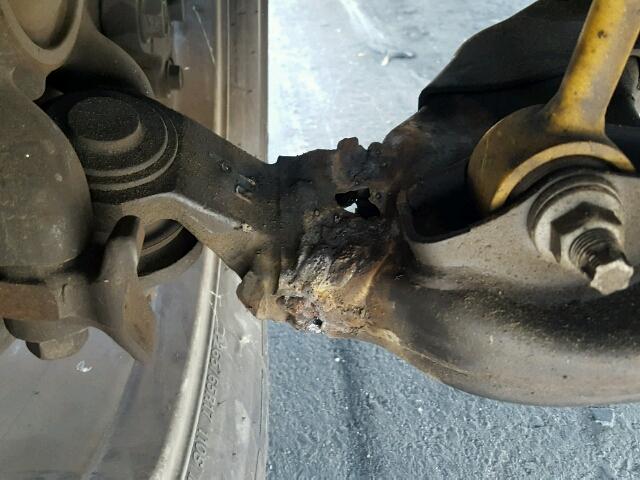 3TMJU4GN0FM176859 - 2015 TOYOTA TACOMA DOU WHITE photo 9