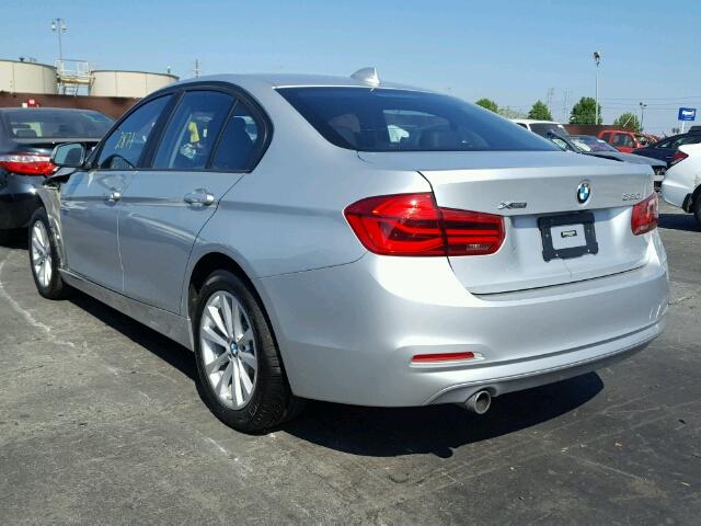 WBA8A3C52JA067359 - 2018 BMW 320 XI SILVER photo 3