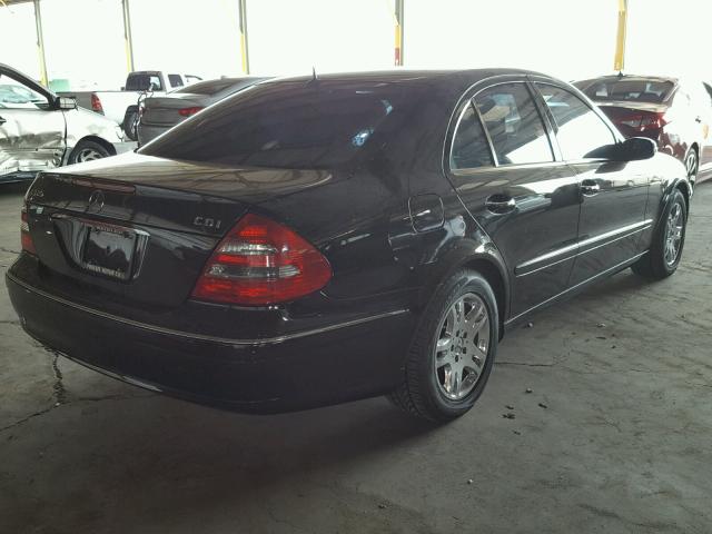 WDBUF26J85A629940 - 2005 MERCEDES-BENZ E 320 CDI BLACK photo 4