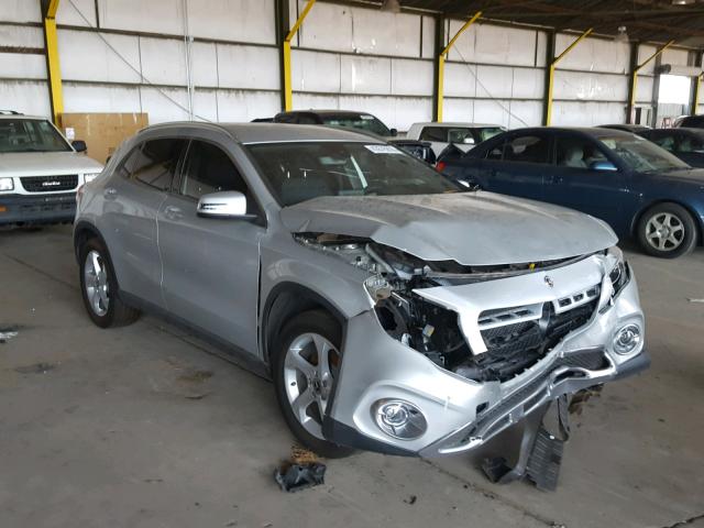 WDCTG4GBXJJ478035 - 2018 MERCEDES-BENZ GLA 250 4M SILVER photo 1