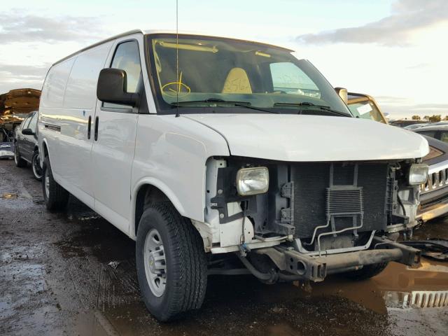 1GCWGGCA5B1114317 - 2011 CHEVROLET EXPRESS G2 WHITE photo 1