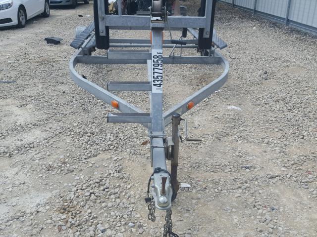 41YEB2118B2036892 - 2011 BOAT TRAILER SILVER photo 7