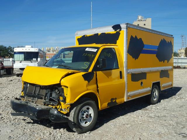 1GD072CA6E1908168 - 2014 GMC SAVANA CUT YELLOW photo 2