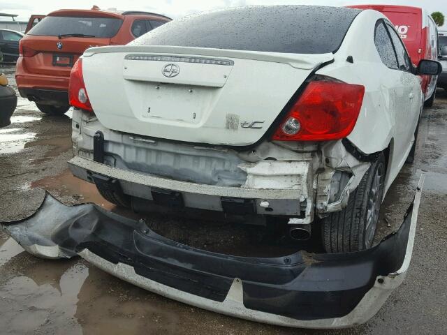 JTKDE177950010764 - 2005 TOYOTA SCION TC 白色 照片 10